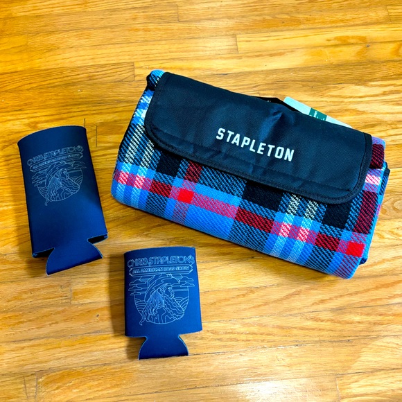 Limited Edition Chris Stapleton Picnic Blanket and Beer Cozies - Picture 1 of 9